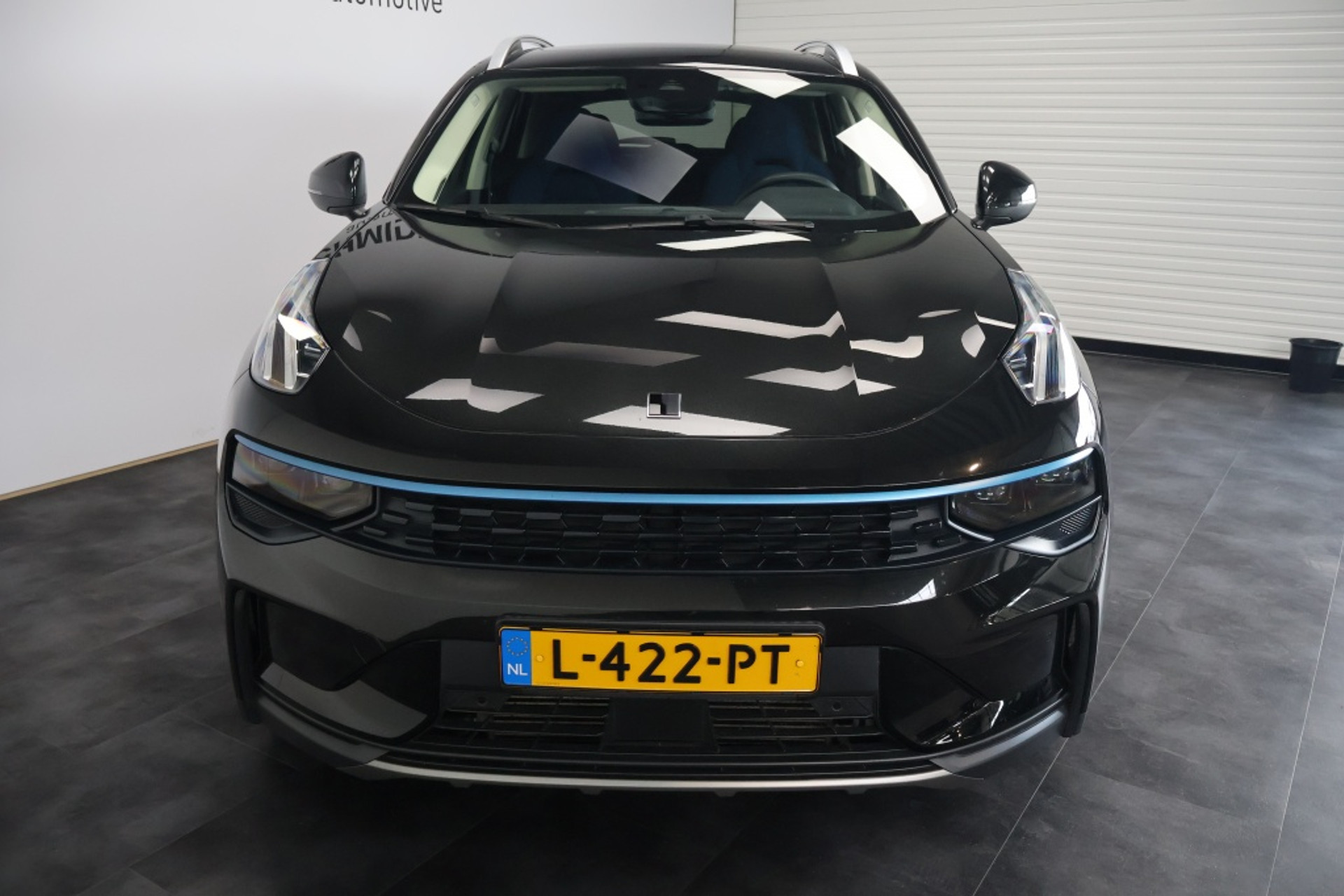 45571963-1.jpg