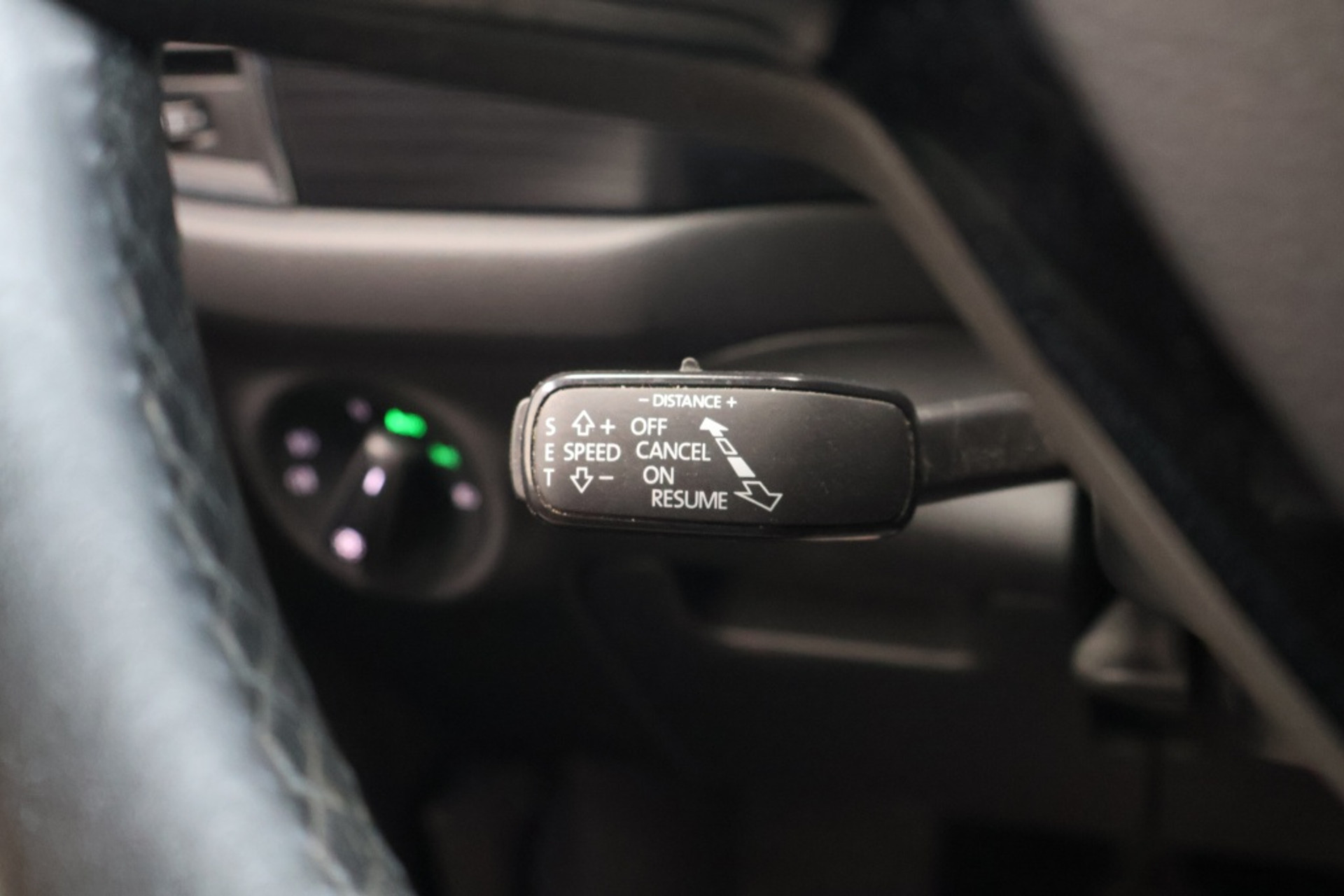 47022776-14.jpg