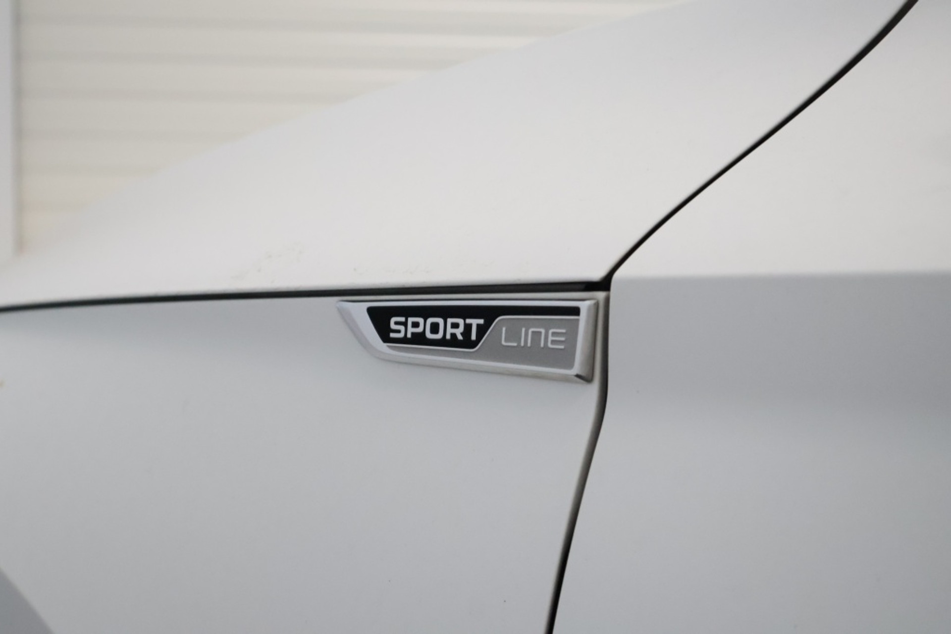 47022777-17.jpg
